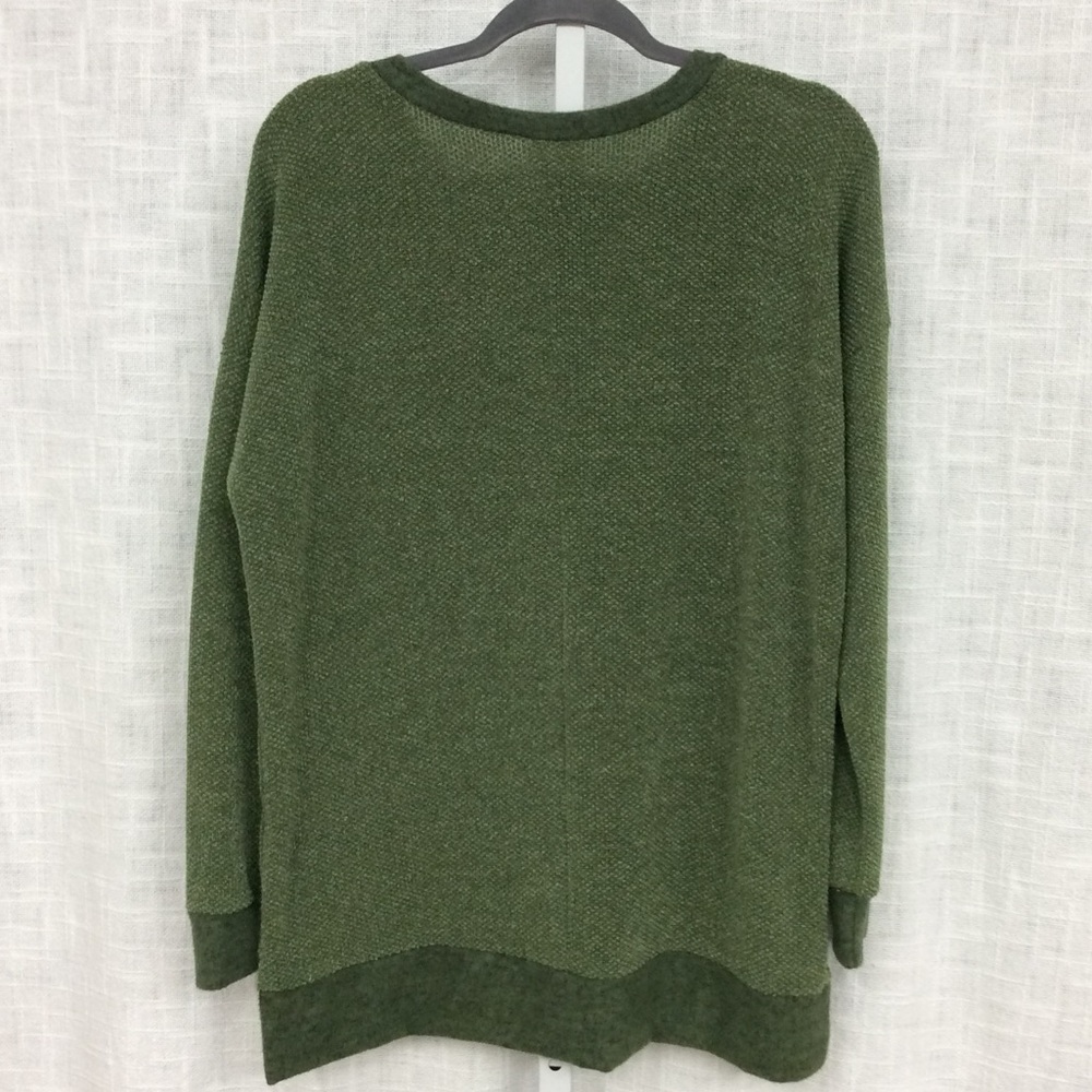 Honeyme Crewneck Small Beautiful Green Top - Picture 6 of 6